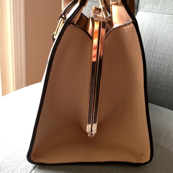 Dune London Beige Solid Handheld Bag - Picture 2 of 8